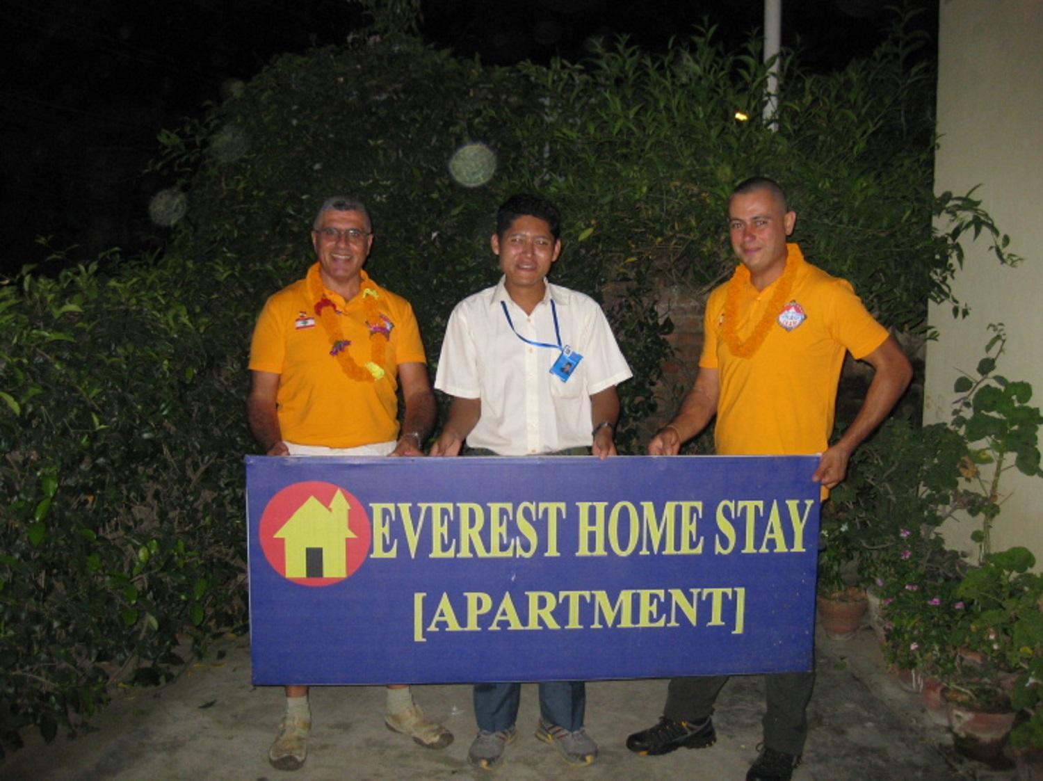 Everest Home Stay Apartment Lalitpur ภายนอก รูปภาพ