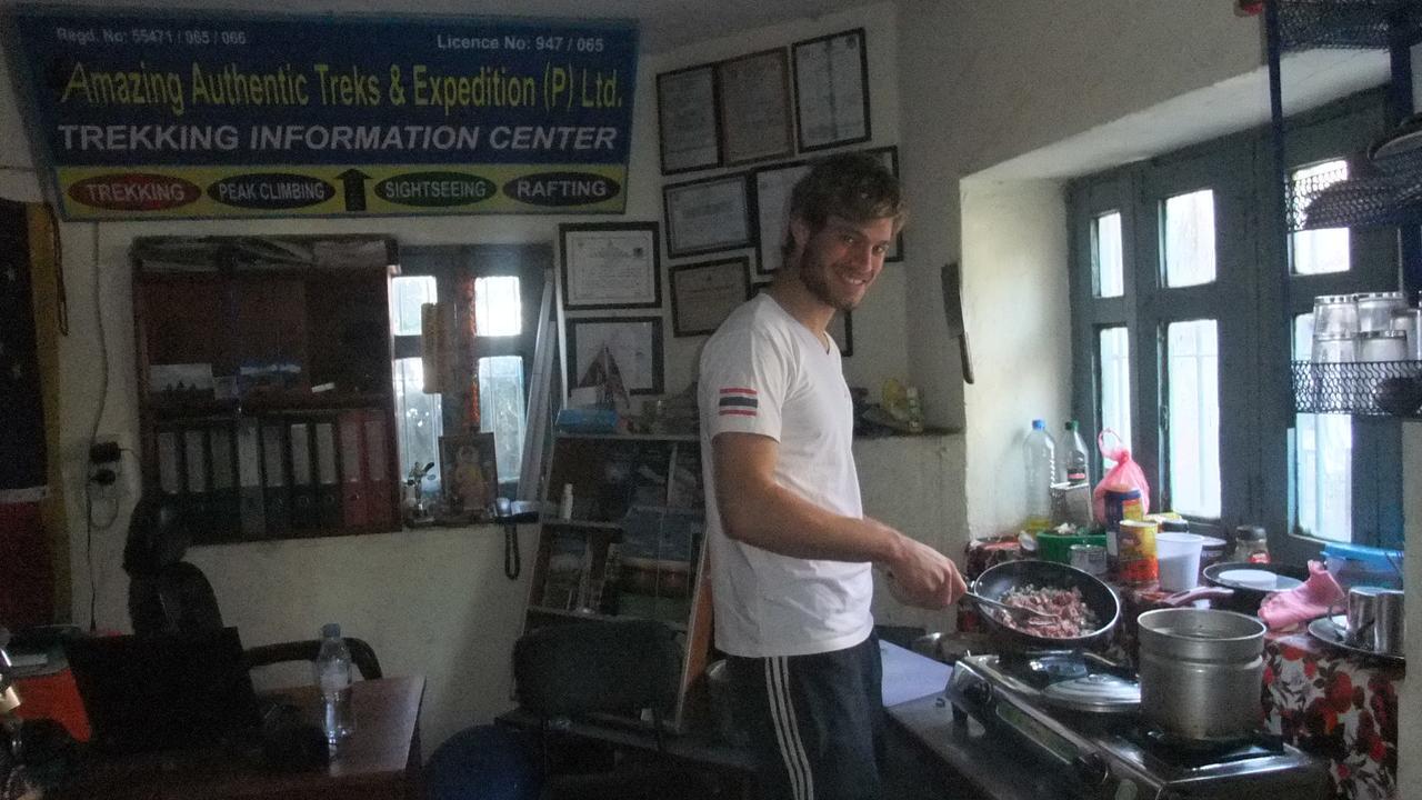 Everest Home Stay Apartment Lalitpur ภายนอก รูปภาพ